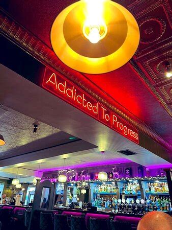 browne's the venue reviews|Our favourite place in Tullamore .
